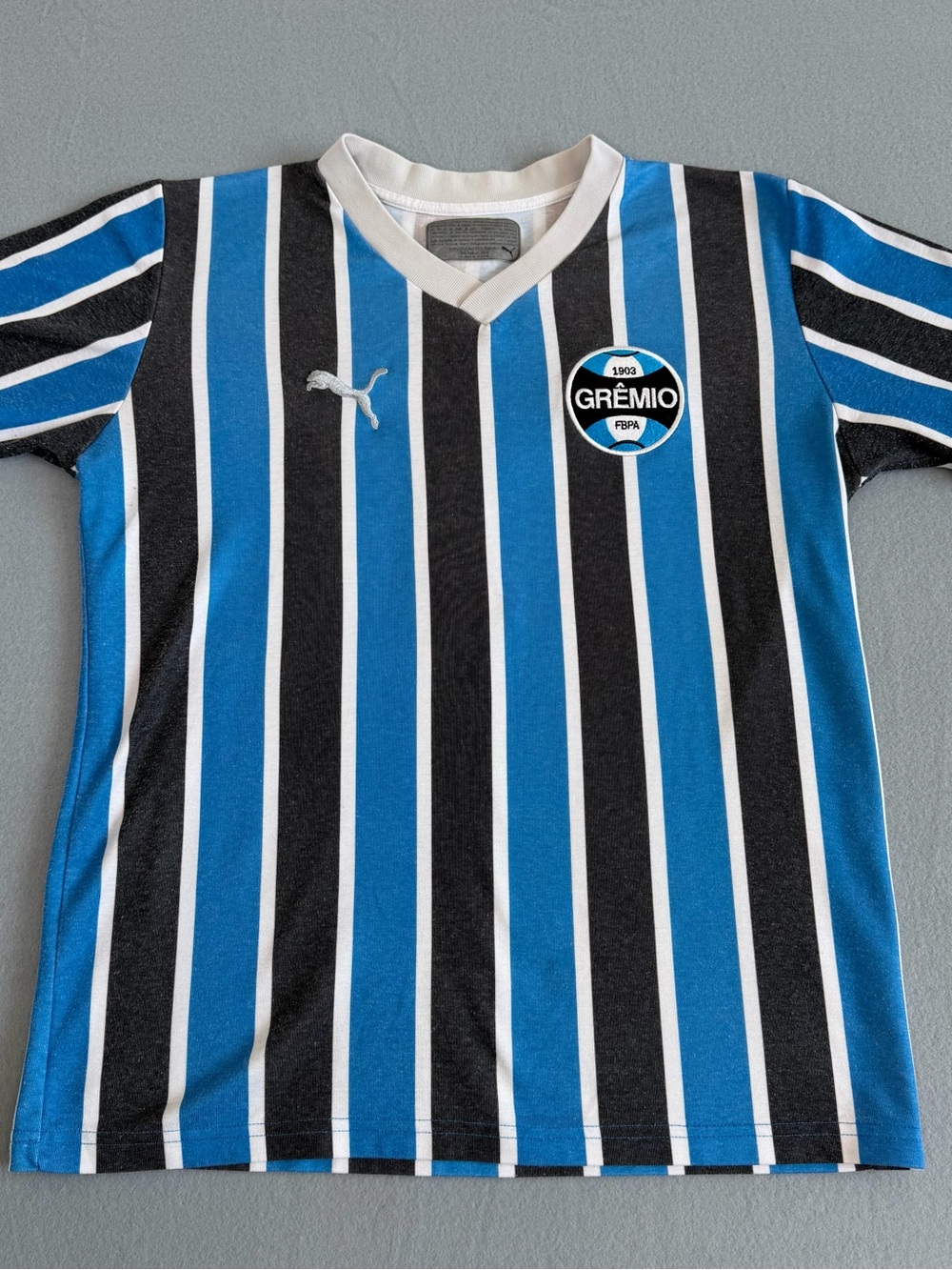 PUMA Grêmio Soccer Jersey Blue Black White Striped V-Neck #7
